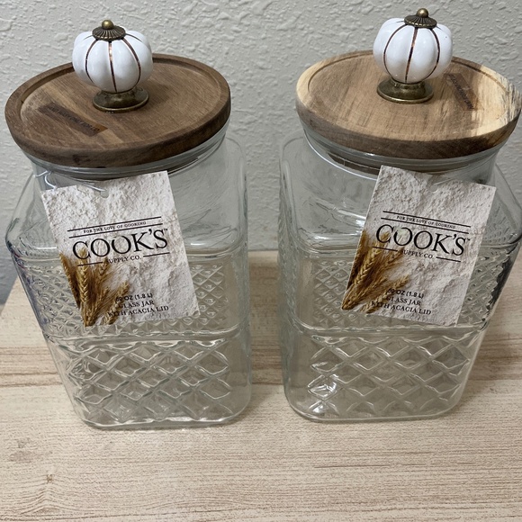 Cooks Supply Co Other - Glass Jars with Acacia lids